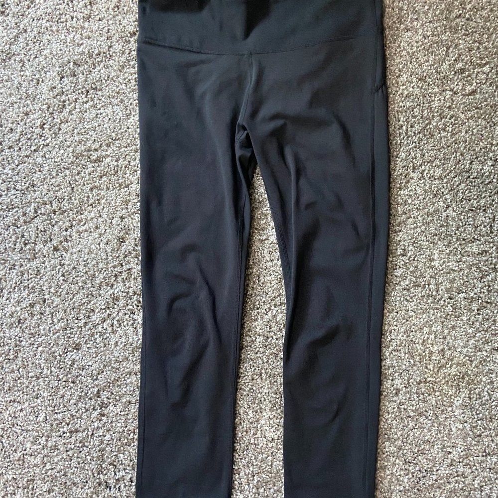 Fabletics Black Capris